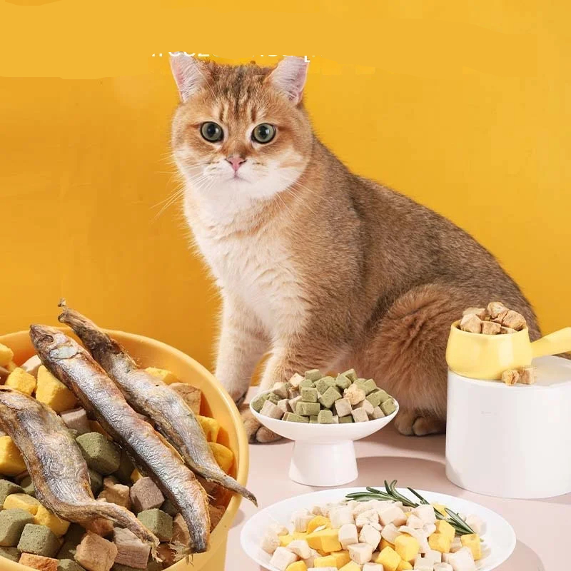 Freeze-Dried Cat Treats | Salmon, Chicken, Capelin, Egg Yolk, Duck & Cat Grass